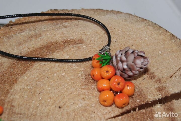 Рябина. Полимерная глина. Браслет, серьги, брошь