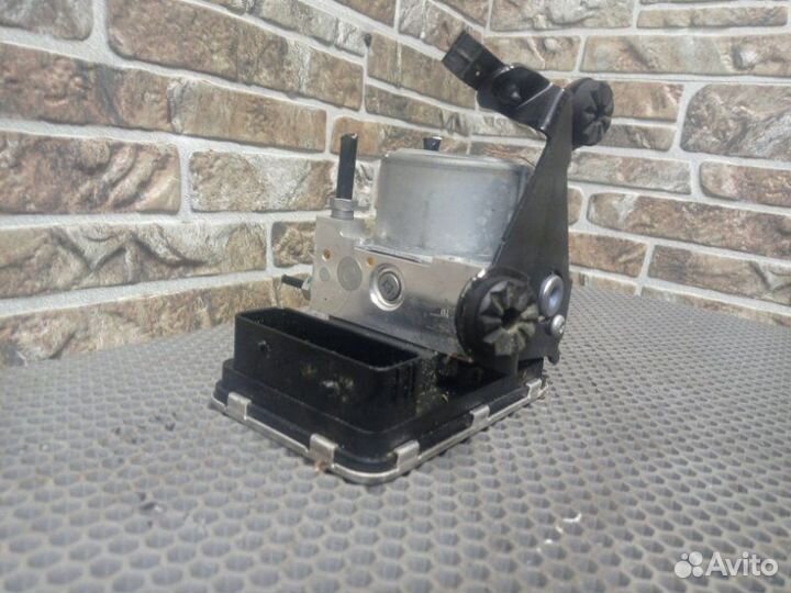 Блок управления тормозами/насос ABS Volvo XC90