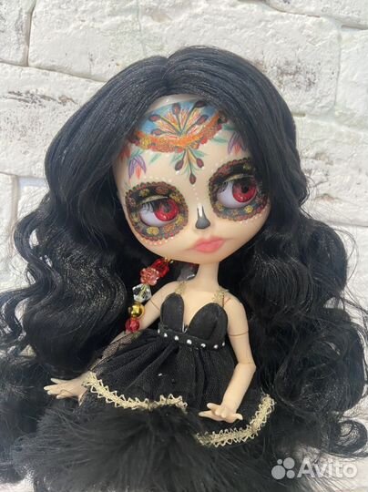 Кукла блайз кастом Муэрточка