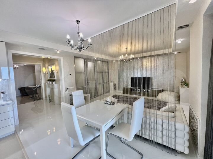 3-к. квартира, 100 м², 10/21 эт.