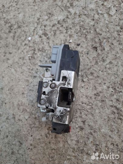 Замок задний правый ваз, LADA