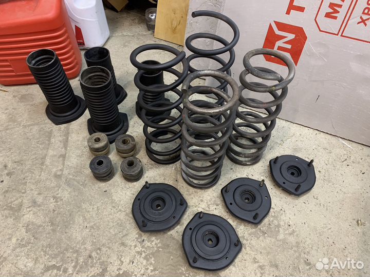 Стойки комплект toyota mark 2 chaser cresta 90 100