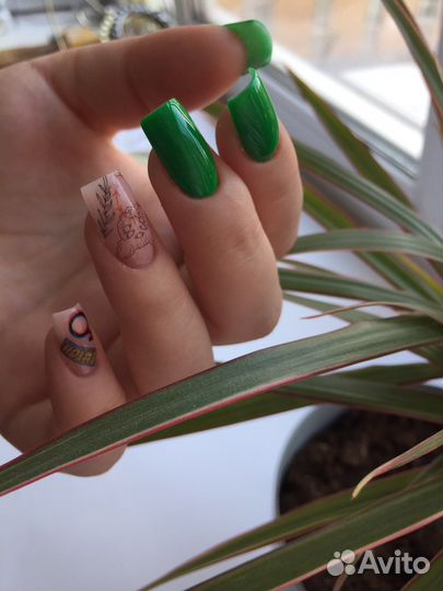 Маникюр/педикюр