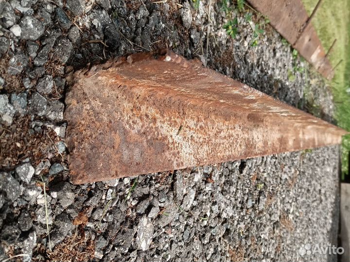 Уголок металлический 90х90х8 бу