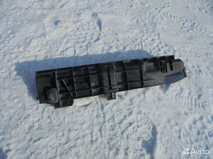 Кронштейн радиатора Bmw 3-Series E90 N52B25A