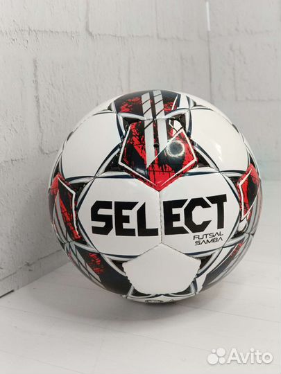 Футбольный мяч