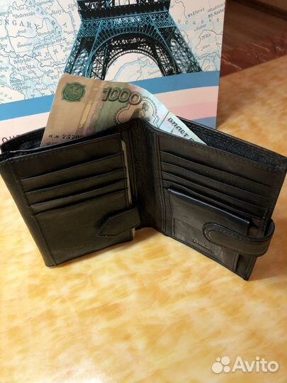Мужское кожаное портмоне