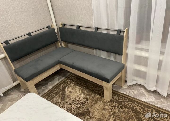 Кухонный уголок новый в наличии