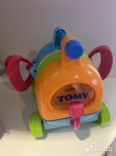 Слон музыкальный tomy 5 в 1