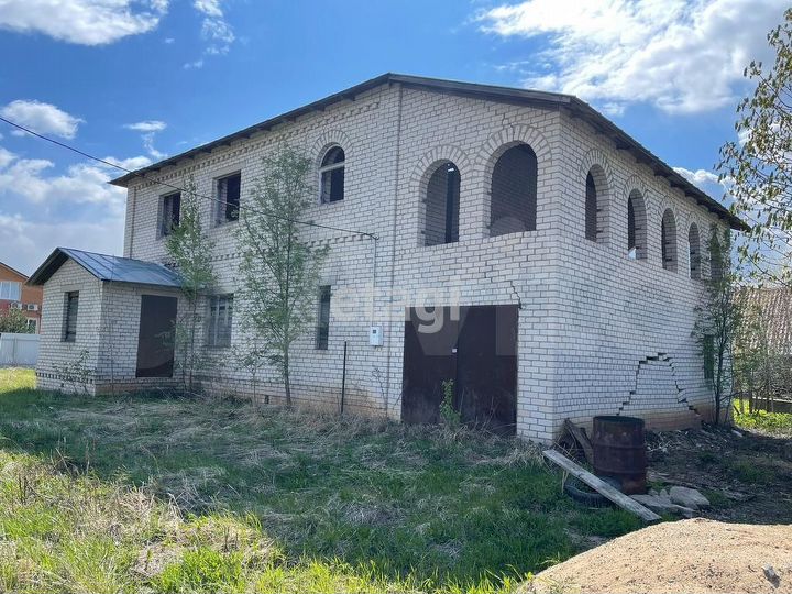 Дом 207 м² на участке 9 сот.