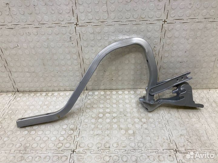 Петля крышки багажника правая Лада Гранта 2011