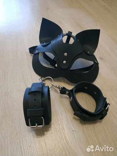 Маска кошки кожаная и Наручники