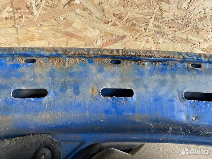 Капот для Mercedes Vito W638 OM 611 2001