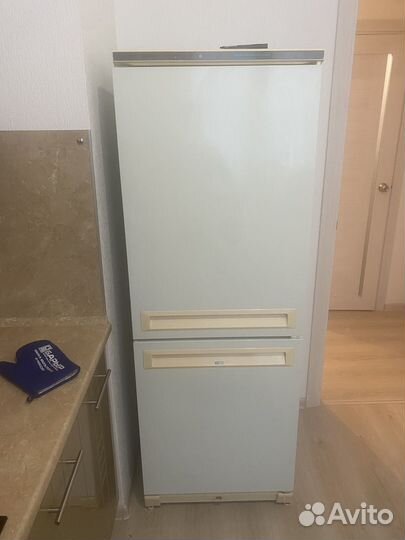 Холодильник stinol