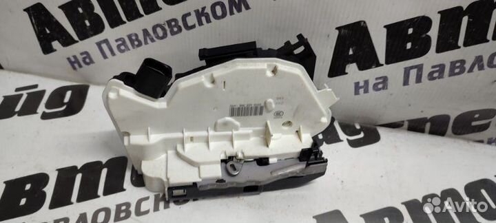 Замок двери задний правый Volkswagen Passat Cc 358