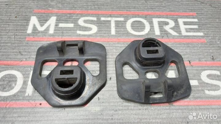 Крепление радиатора Mercedes-Benz E-Class W210