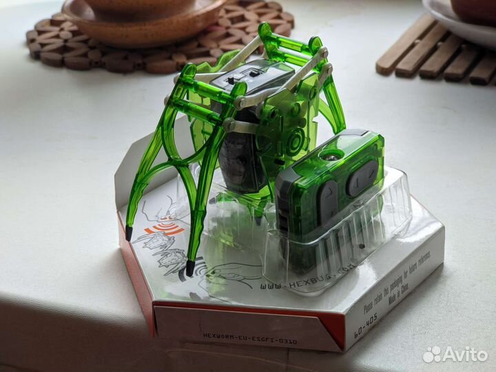 Hexbug inchworm робот-паук