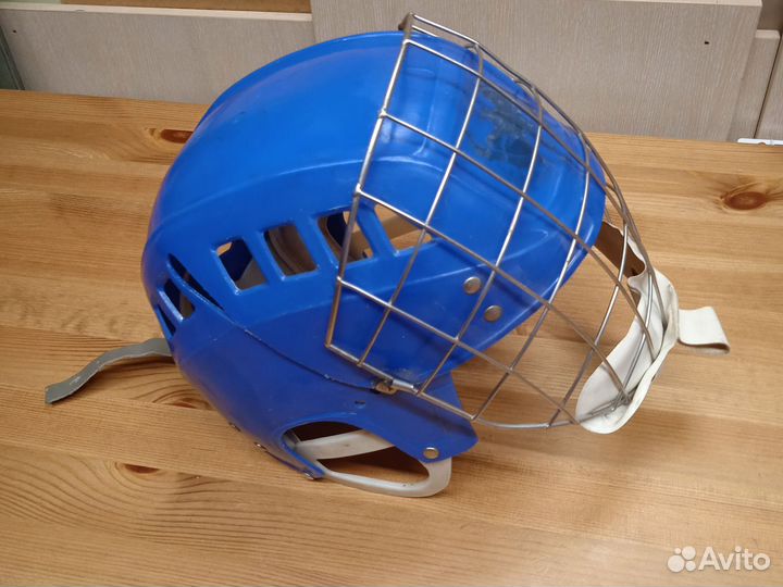 Советский хоккейный шлем