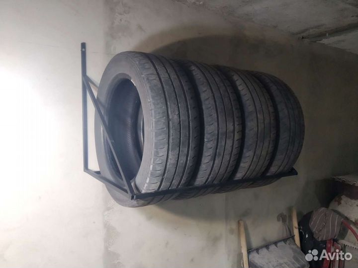 Подставка для шин, колес, автобоксов