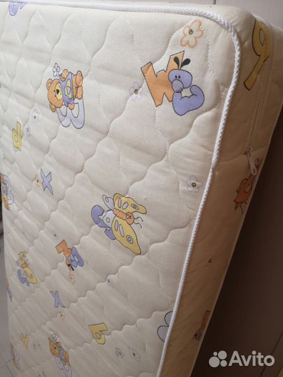 Детская кроватка ф-ка Гандылян бук