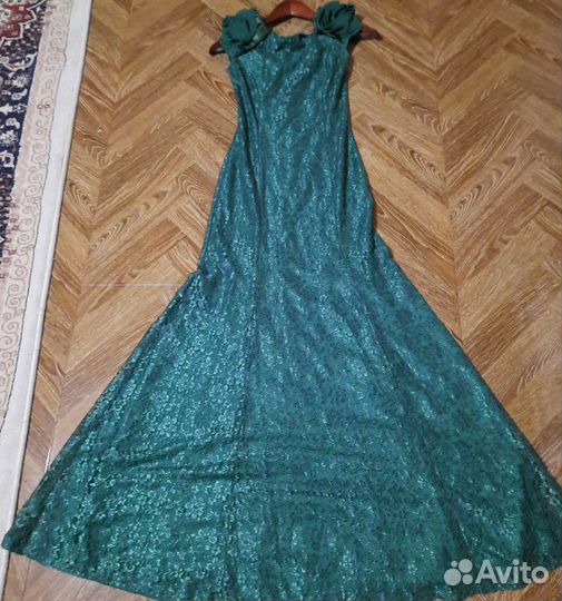 Вечернее платье