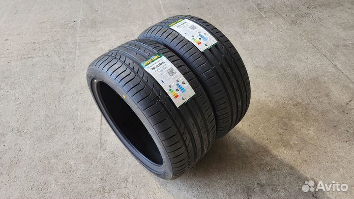 Westlake Zuper Eco Z-107 245/40 R18 и 265/35 R18 97W