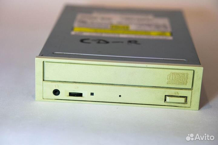 Дисковод для пк Япония CD-R/RW Drive