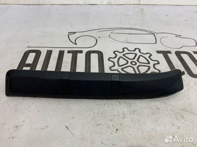 Накладка двери багажника Volkswagen Touareg 7L7