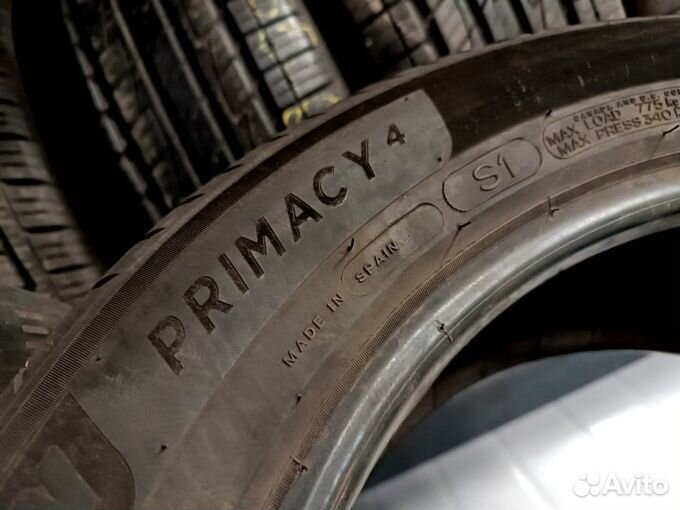 Michelin Primacy 4 215/55 R18