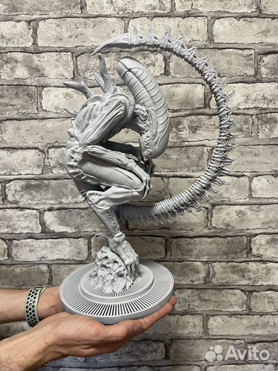 Фигурка Чужой