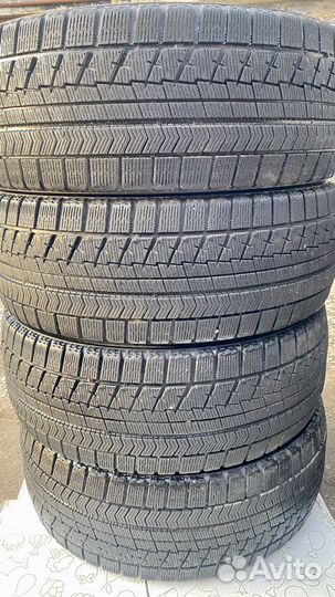 Bridgestone Blizzak VRX 245/45 R19 98S