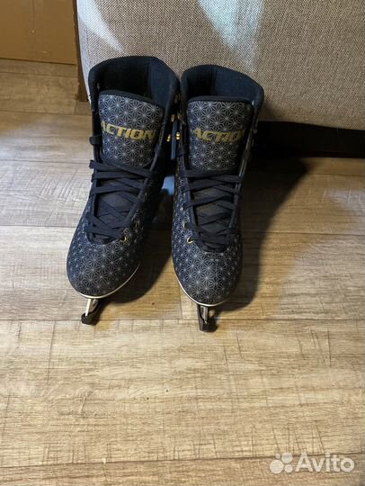 Коньки фигурные action