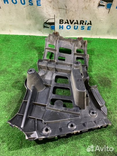 Кронштейн заднего бампера правый Bmw X1 E84