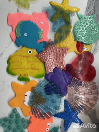 Игрушки для купания в ванной
