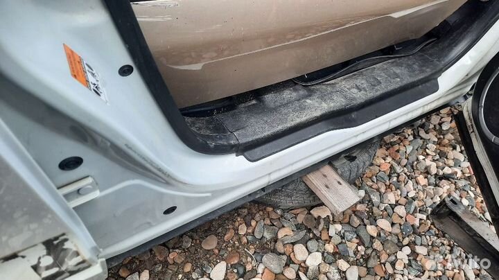 Suzuki grand vitara 2008-2012 порог правый