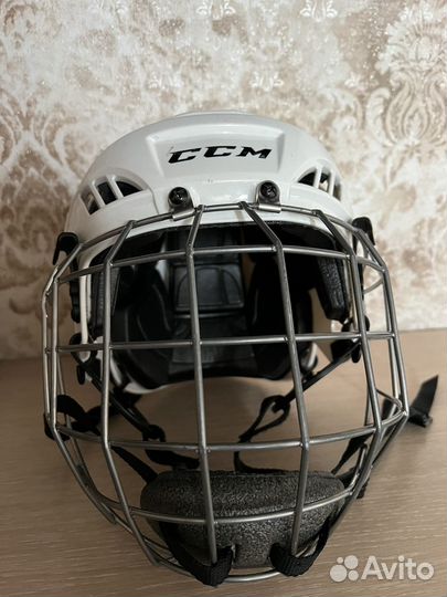 Хоккейный шлем