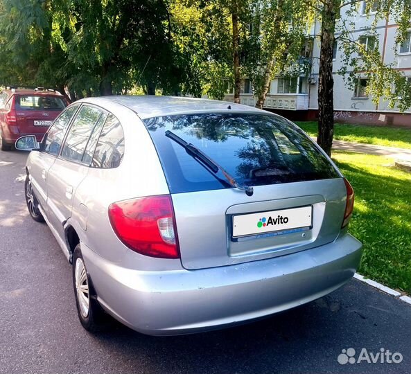 Kia Rio, 2003
