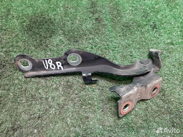 Петля капота правая Chevrolet Cruze J300 2009