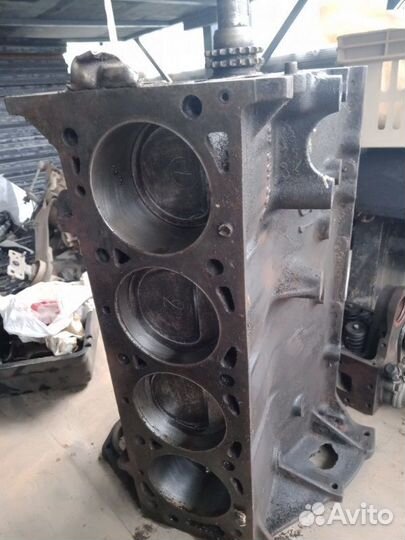 Блок цилиндров в сборе Opel Rekord E 20E 2.0