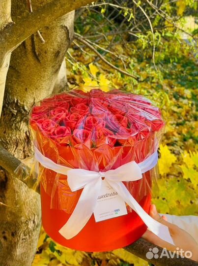 Шоколадные розы и пионы съедобный подарок