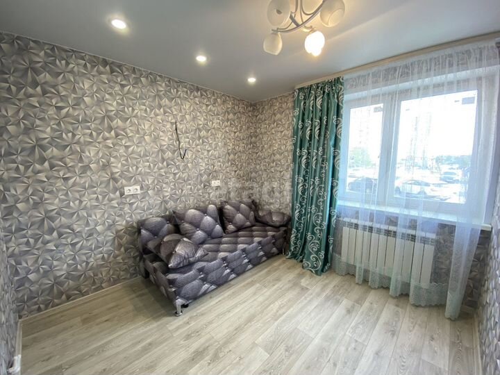 2-к. квартира, 56 м², 1/10 эт.