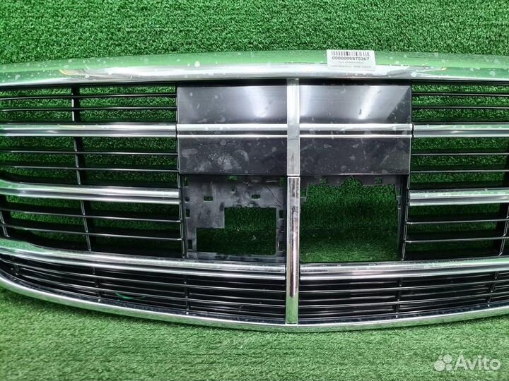 Решетка радиатора Mercedes-Benz S-Class