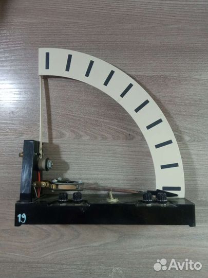 Прибор для опытов по физике в школе