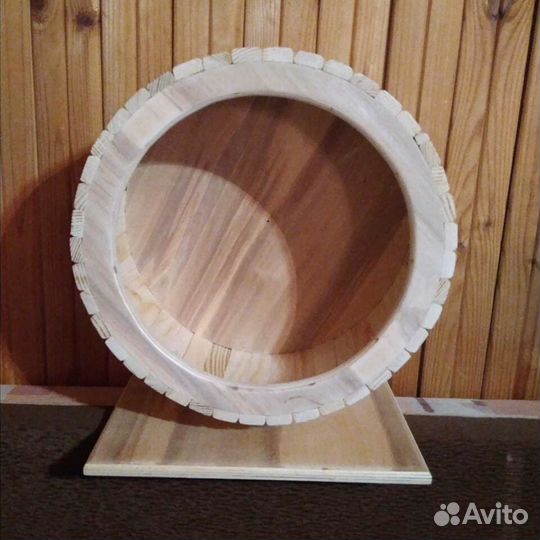 Колесо беговое для шиншилл, белок, ежей, поссумов