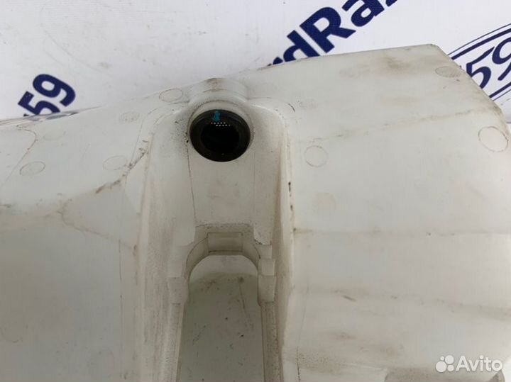 Бачок омывателя Renault Duster HSA 2010-2015