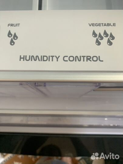 Холодильник Hotpoint Ariston