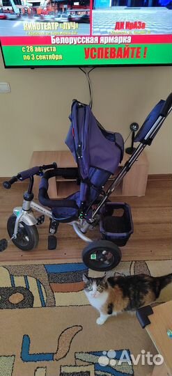 Трехколесный велосипед с родительской ручкой