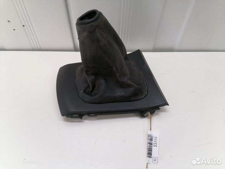 Рамка рычага кпп Toyota Corolla E150