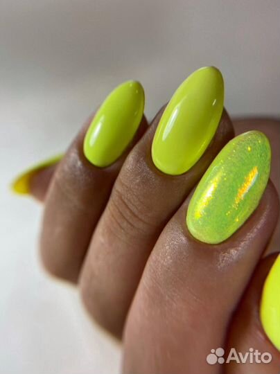 Мастер маникюра и педикюра