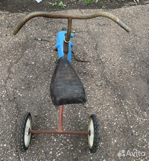Детский трехколесный велосипед из СССР